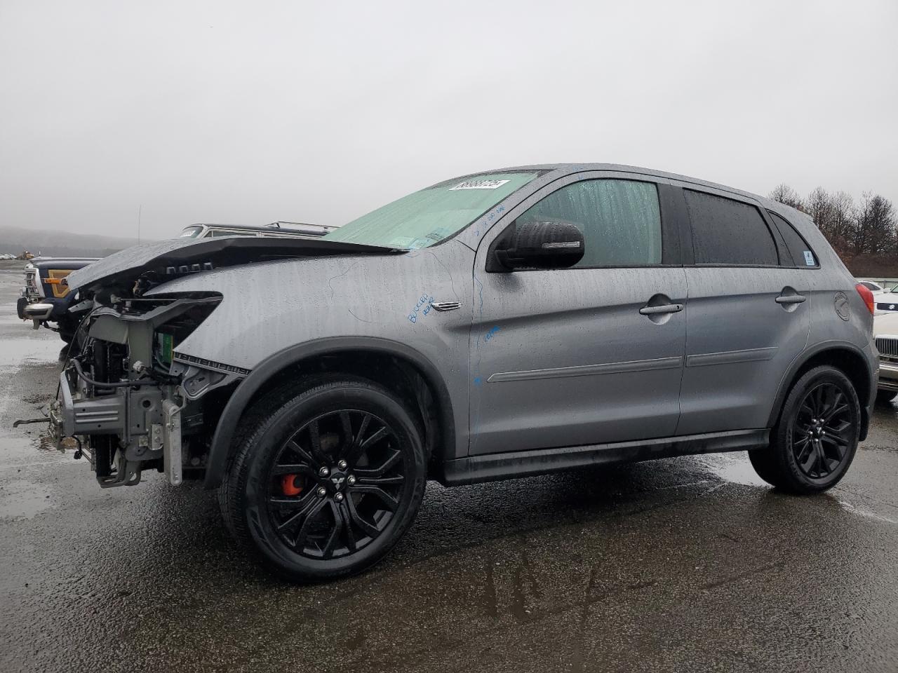 MITSUBISHI OUTLANDER 2018