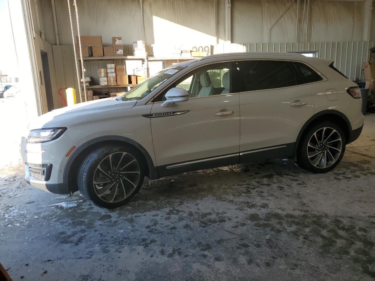 LINCOLN NAUTILUS R 2020