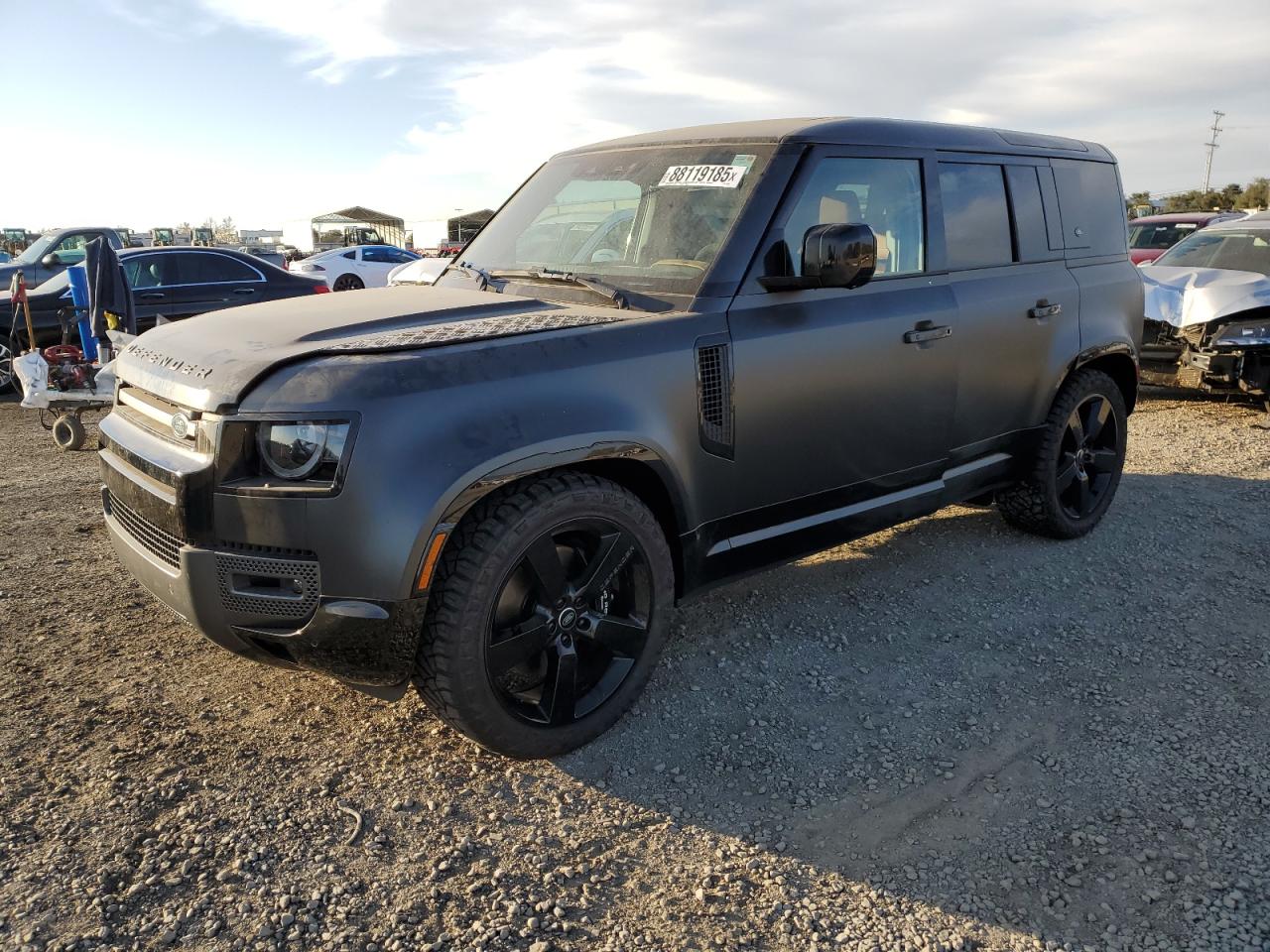 LAND ROVER DEFENDER 1 2024
