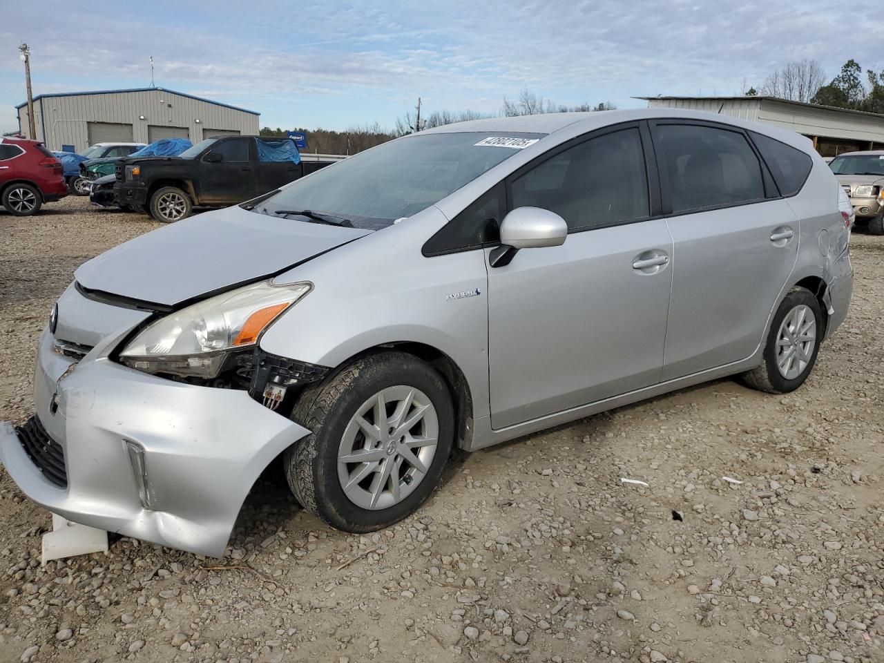 TOYOTA PRIUS V 2013