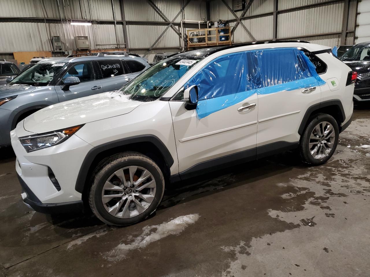 TOYOTA RAV4 2021