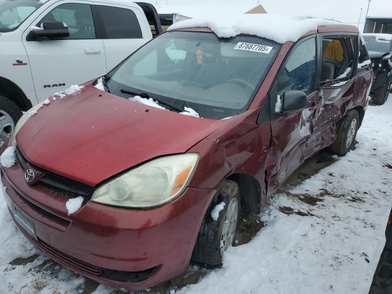 TOYOTA SIENNA CE 2004