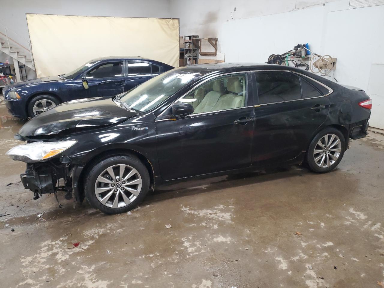 TOYOTA CAMRY HYBR 2017