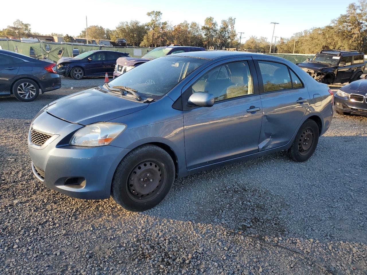 TOYOTA YARIS 2012