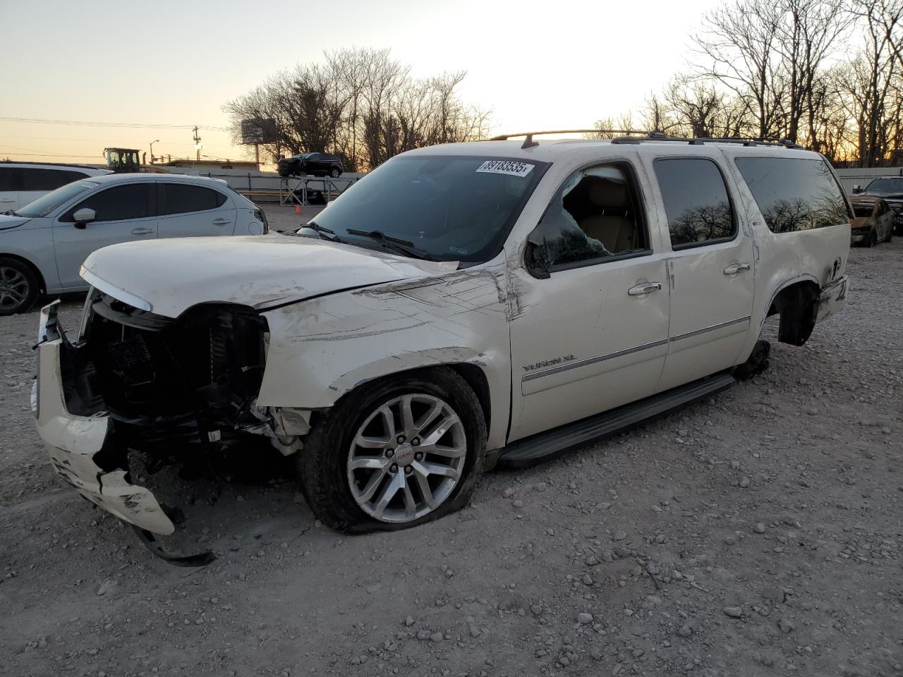 GMC YUKON XL C 2013