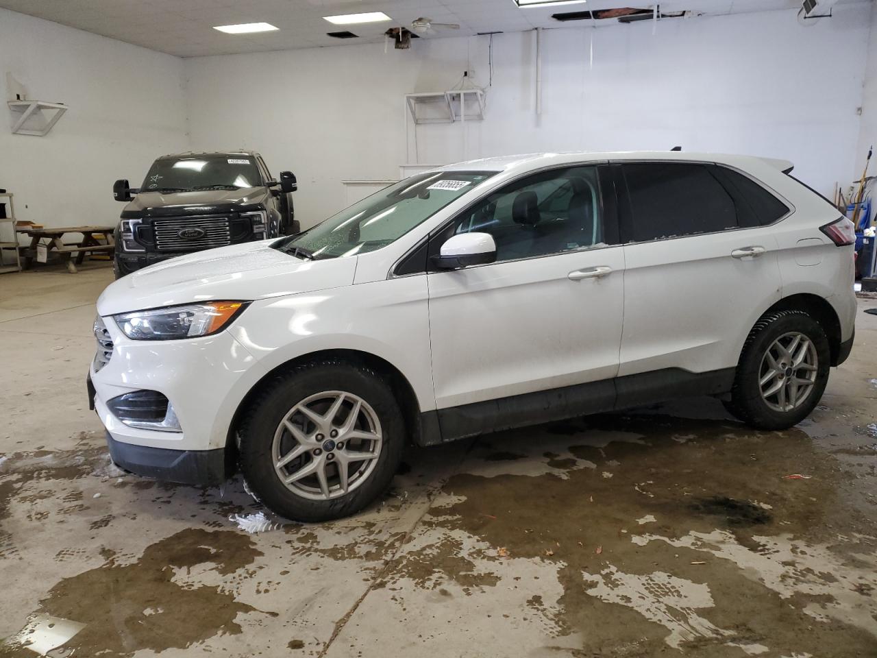 FORD EDGE SEL 2022