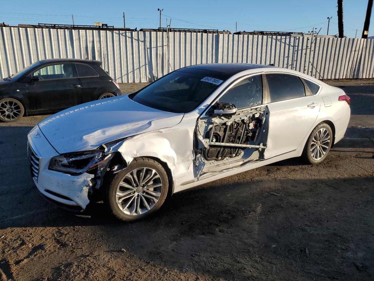 HYUNDAI GENESIS 3. 2015