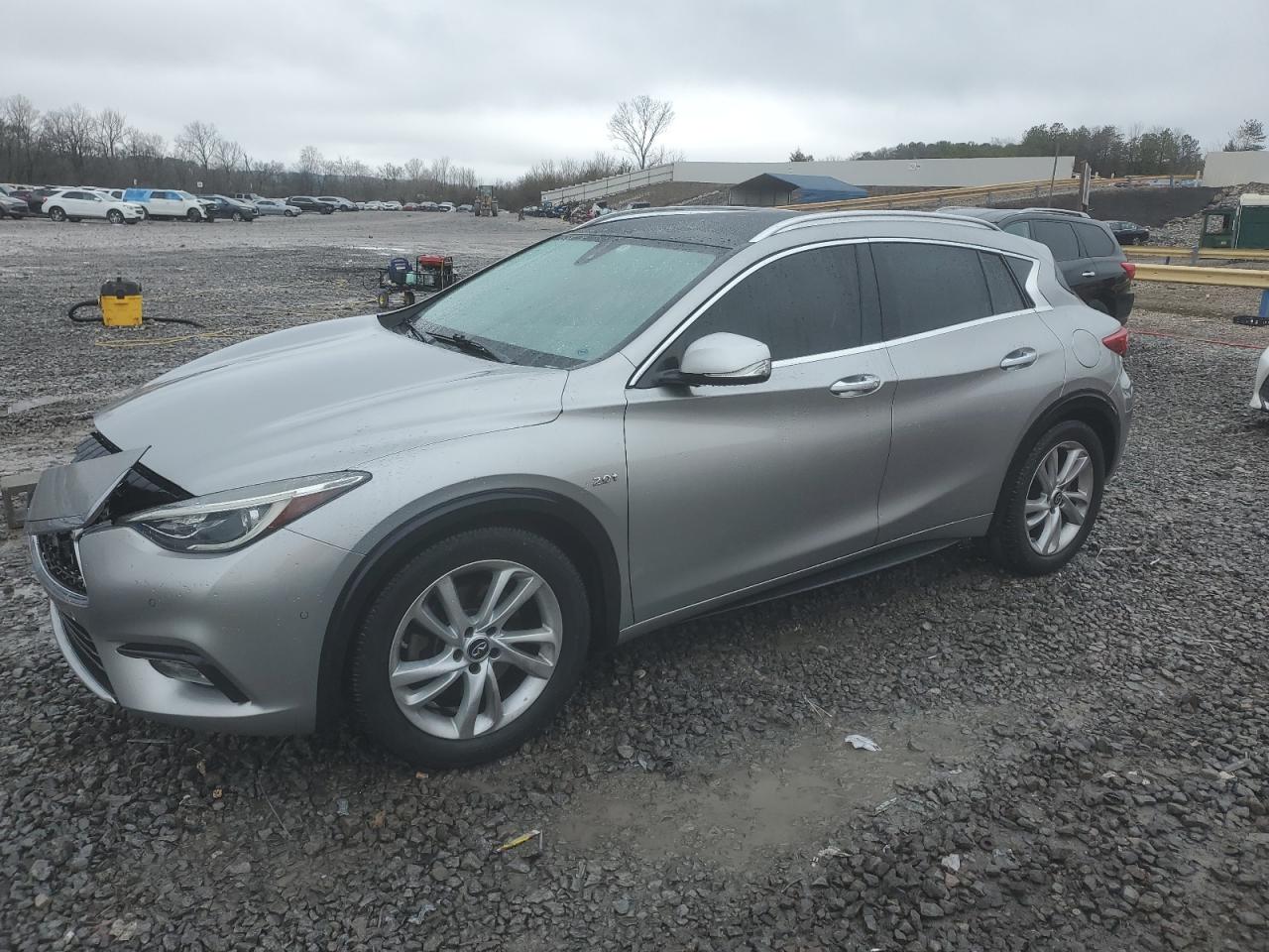 INFINITI QX30 BASE 2017