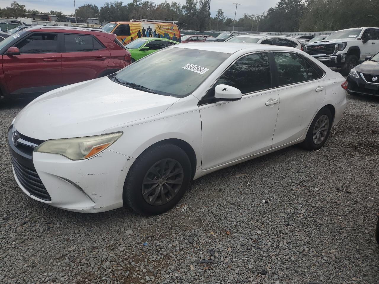 TOYOTA CAMRY LE 2015