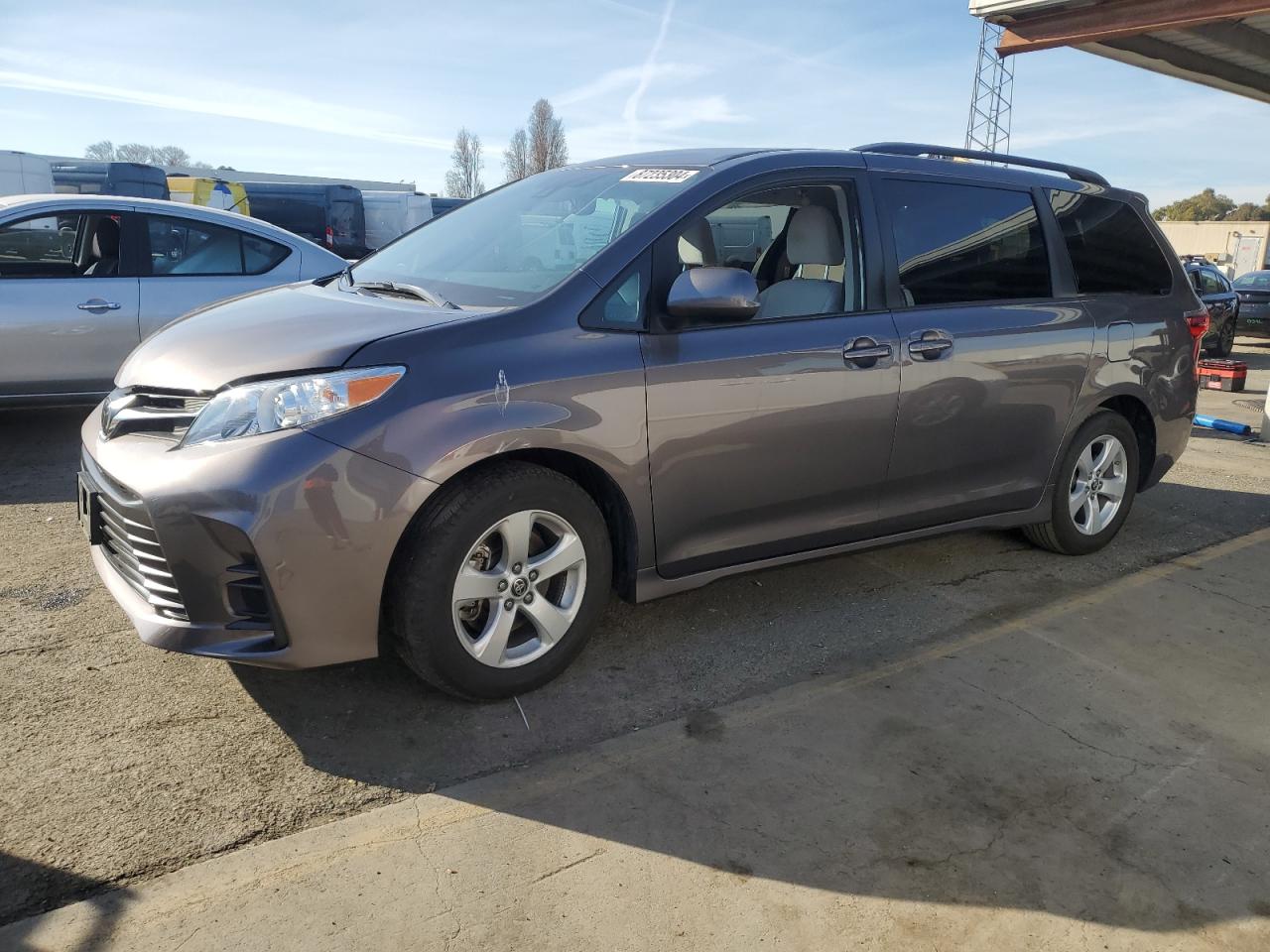 TOYOTA SIENNA LE 2020