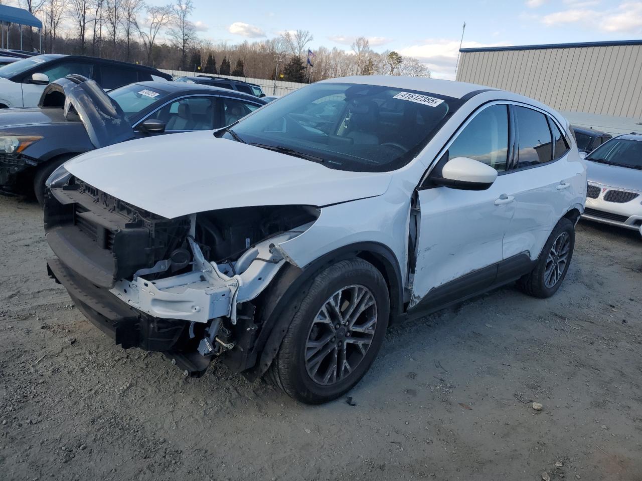 FORD ESCAPE SEL 2022