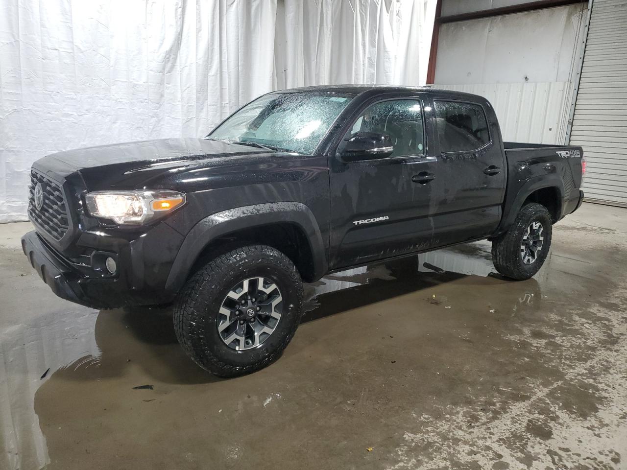 TOYOTA TACOMA DOU 2023