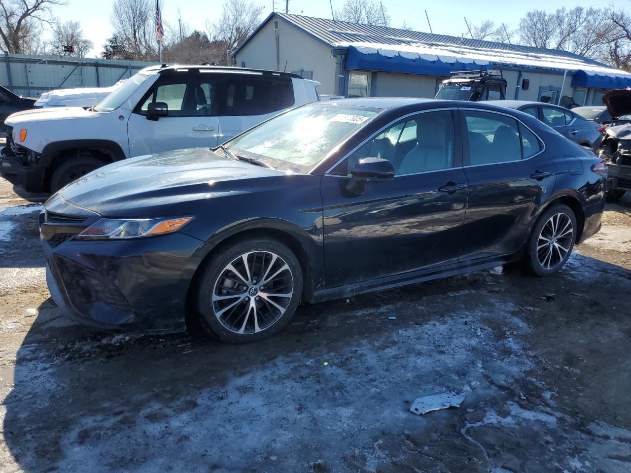 TOYOTA CAMRY L 2019