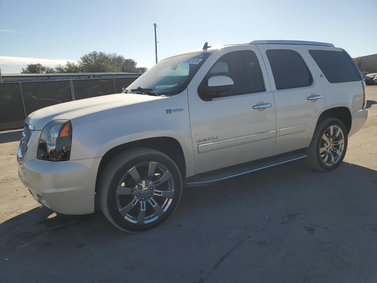 GMC YUKON DENA 2012