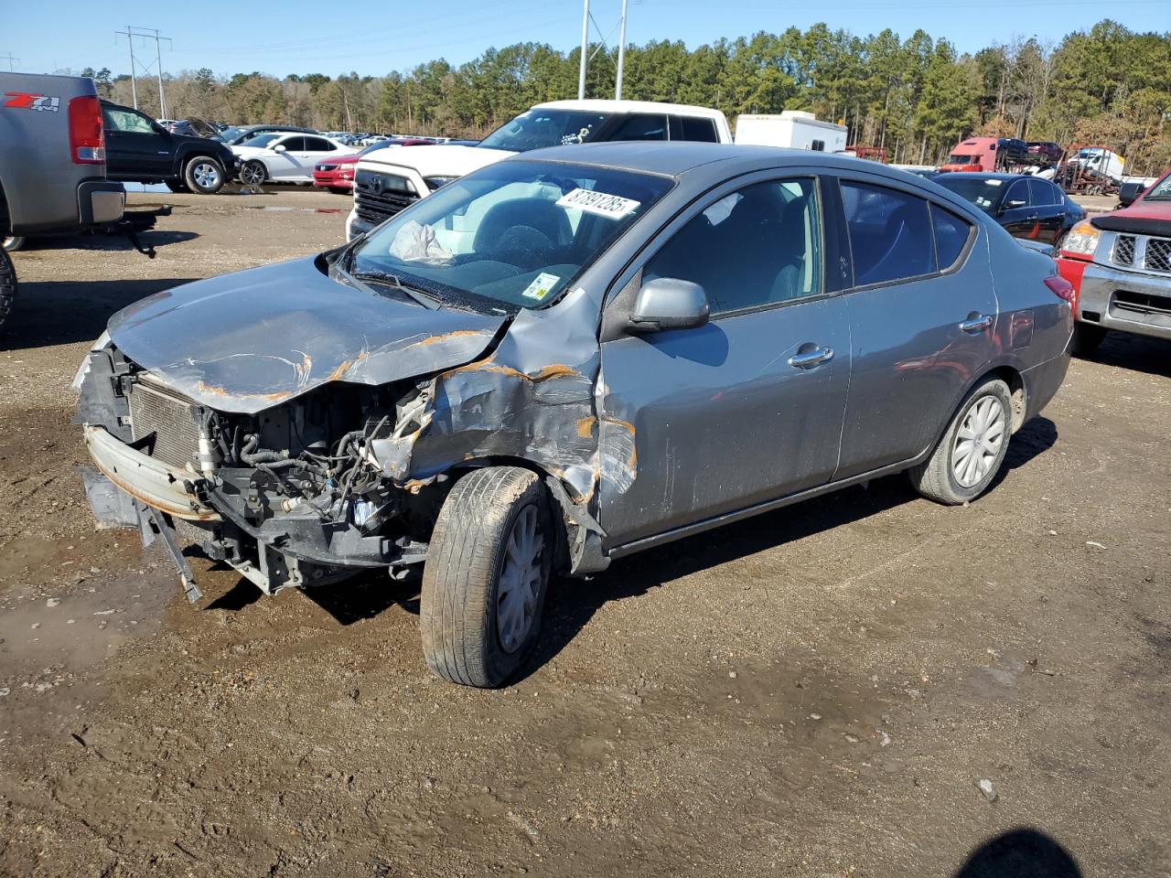 NISSAN VERSA S 2014
