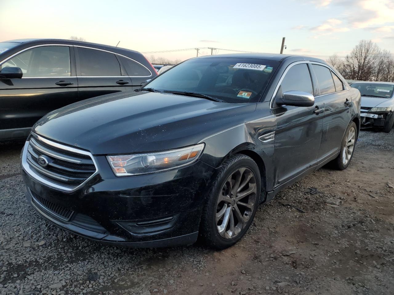 FORD TAURUS 2013