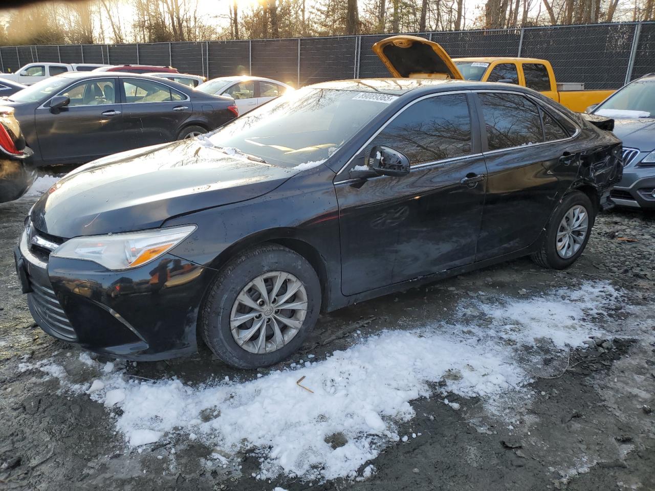 TOYOTA CAMRY LE 2017