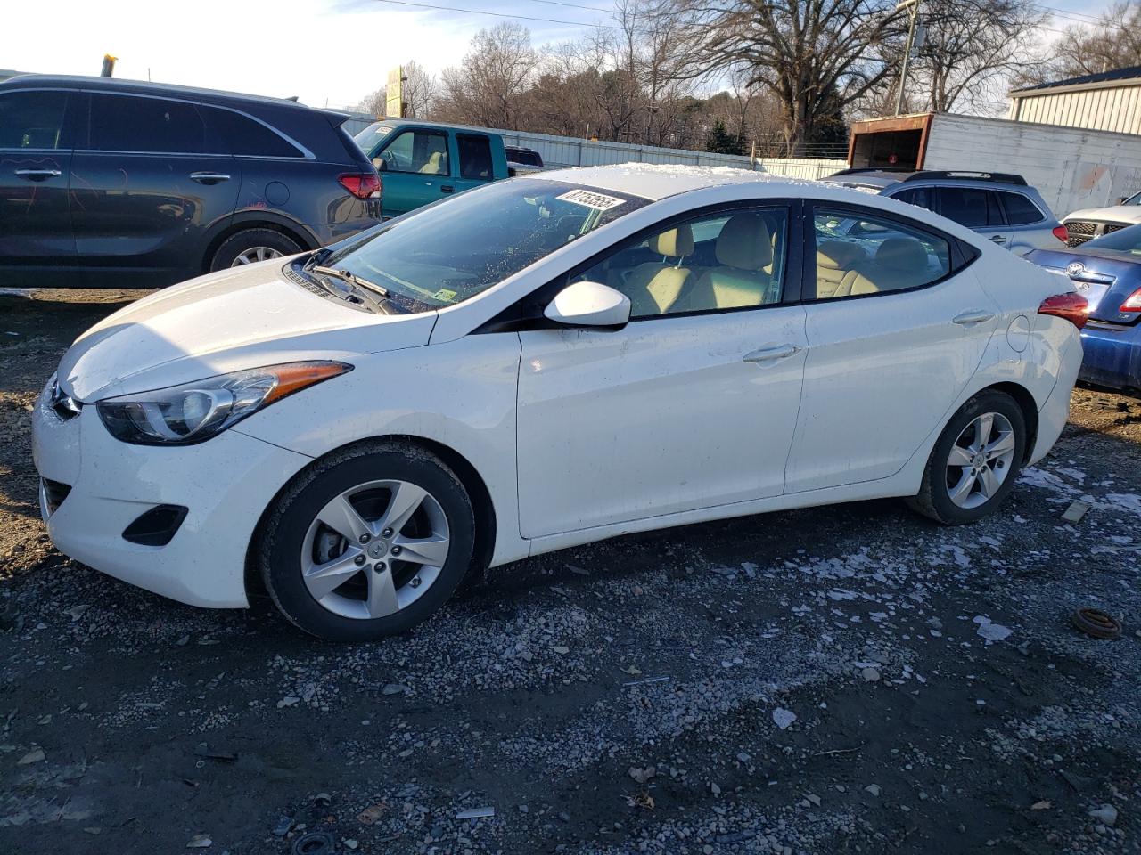 HYUNDAI ELANTRA GL 2013