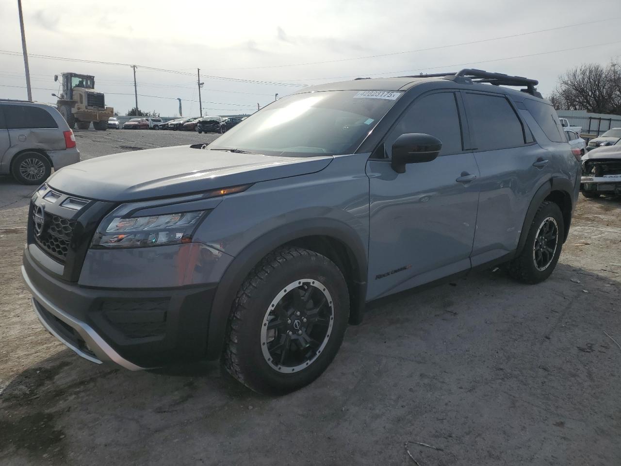 NISSAN PATHFINDER 2023