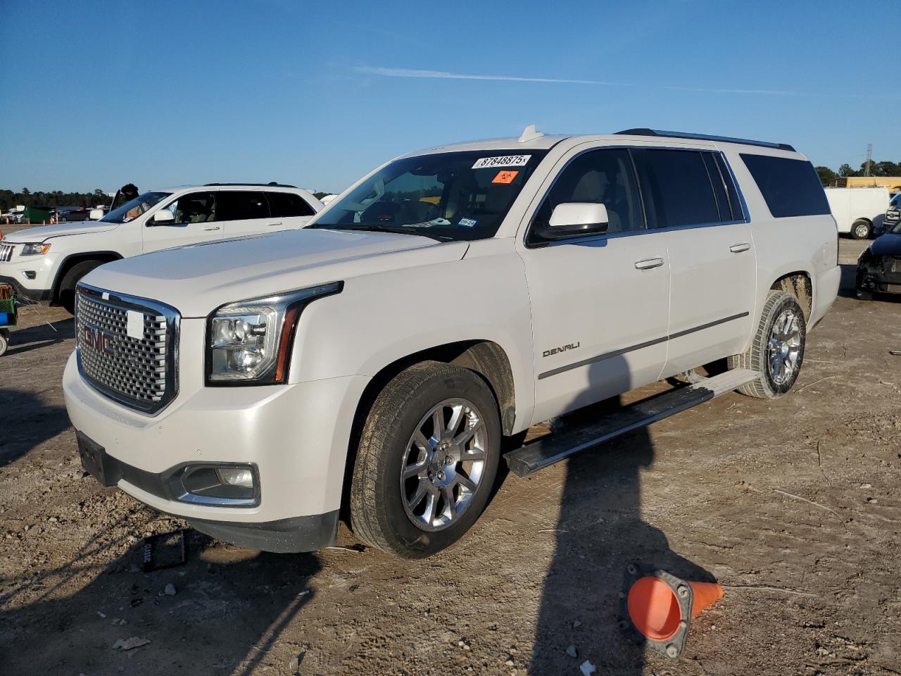 GMC YUKON XL D 2016