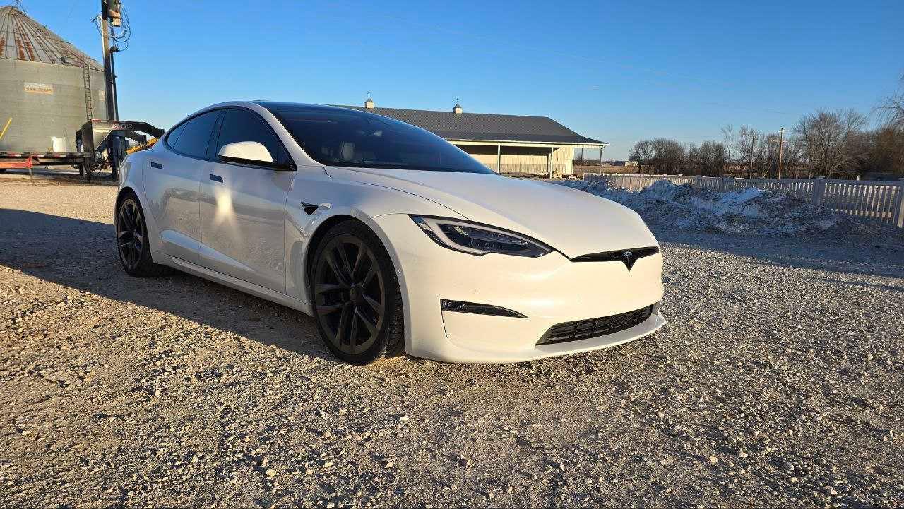 TESLA MODEL S 2021