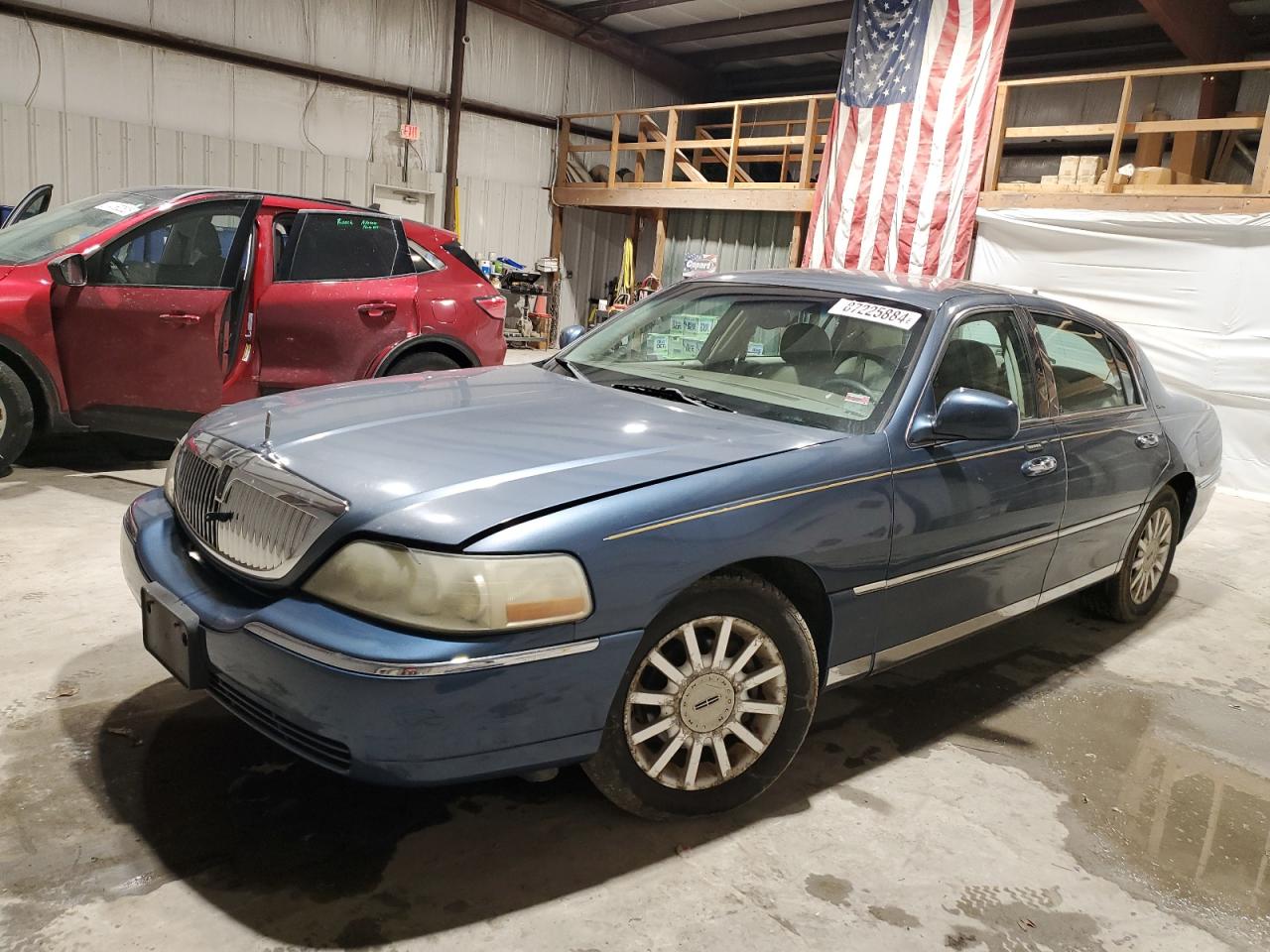 LINCOLN TOWN CAR S 2005