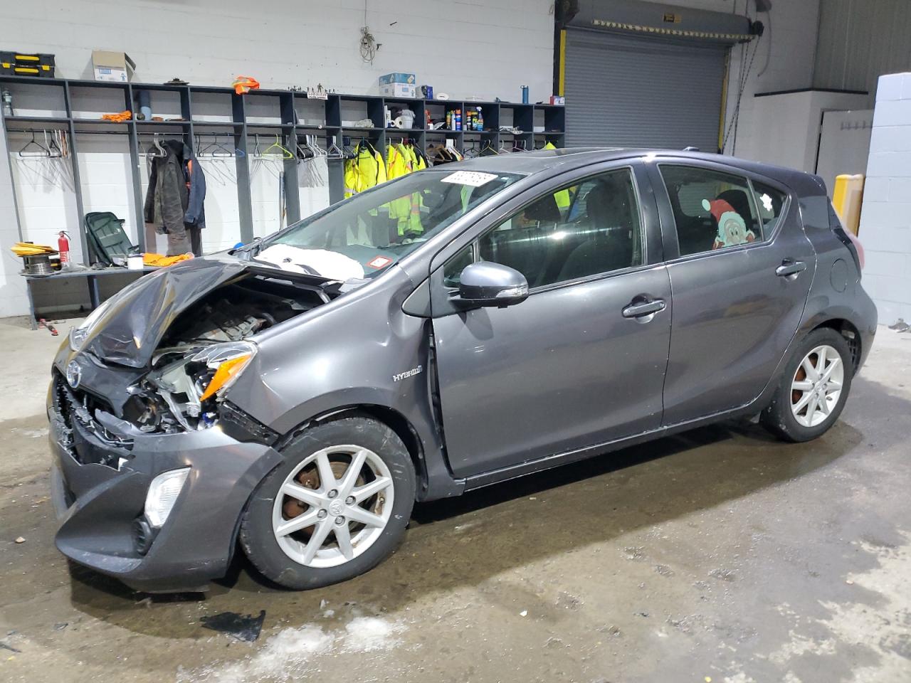 TOYOTA PRIUS C 2015