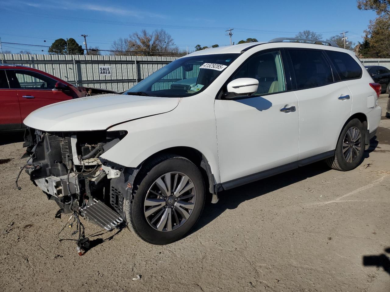 NISSAN PATHFINDER 2017