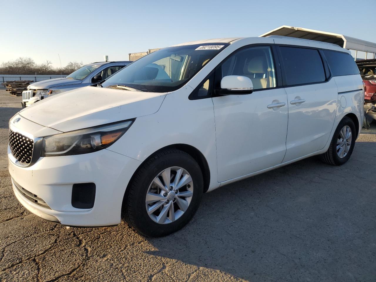 KIA SEDONA LX 2015