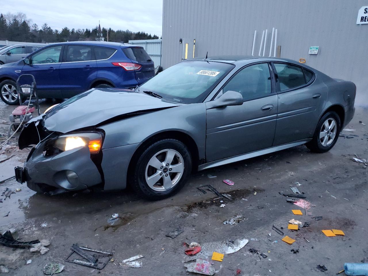 PONTIAC GRAND PRIX 2005