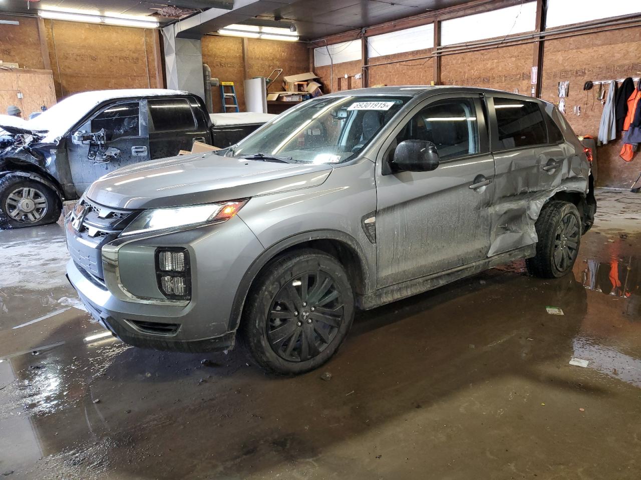 MITSUBISHI OUTLANDER 2021