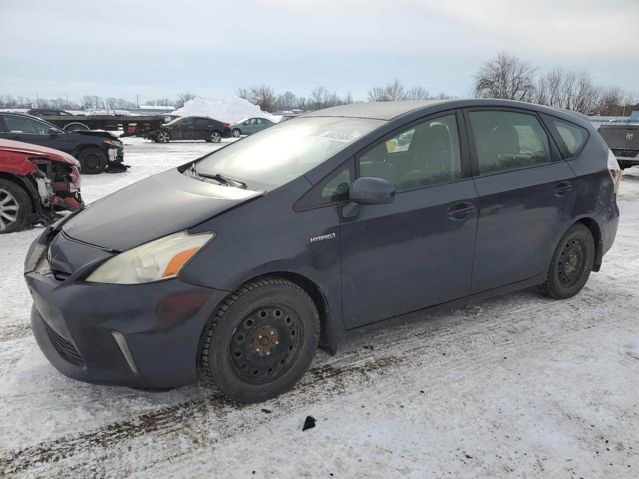TOYOTA PRIUS V 2013