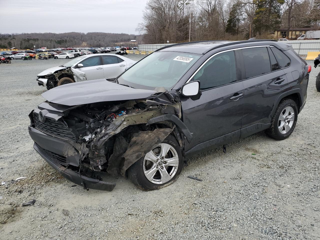 TOYOTA RAV4 XLE 2021