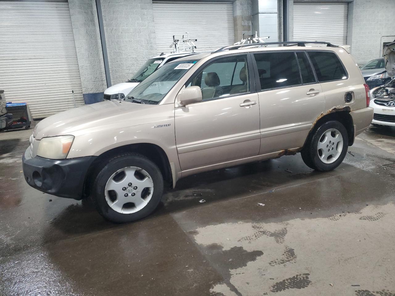 TOYOTA HIGHLANDER 2004