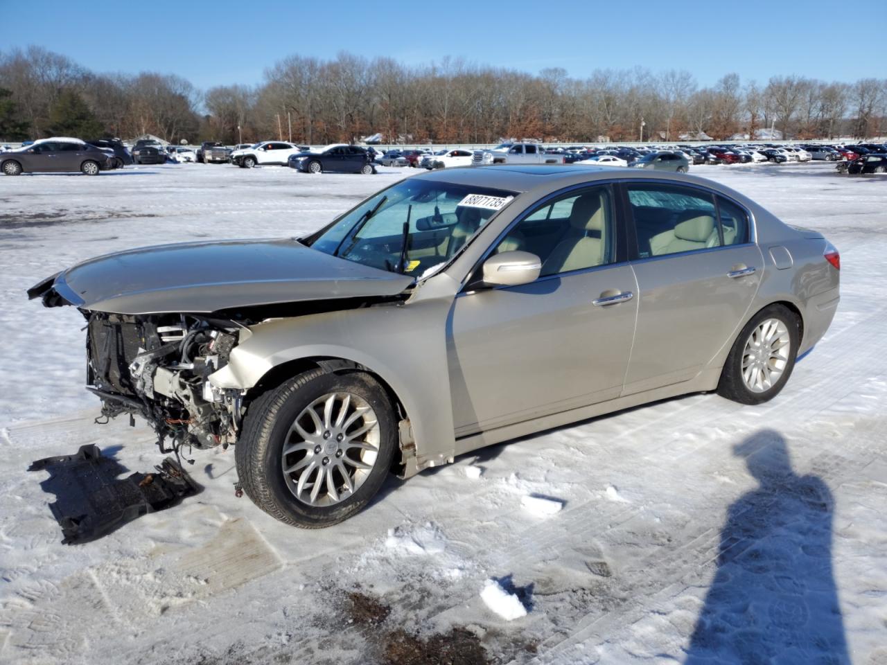 HYUNDAI GENESIS 3. 2010