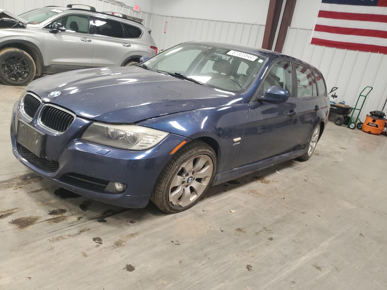 BMW 328 XI 2011
