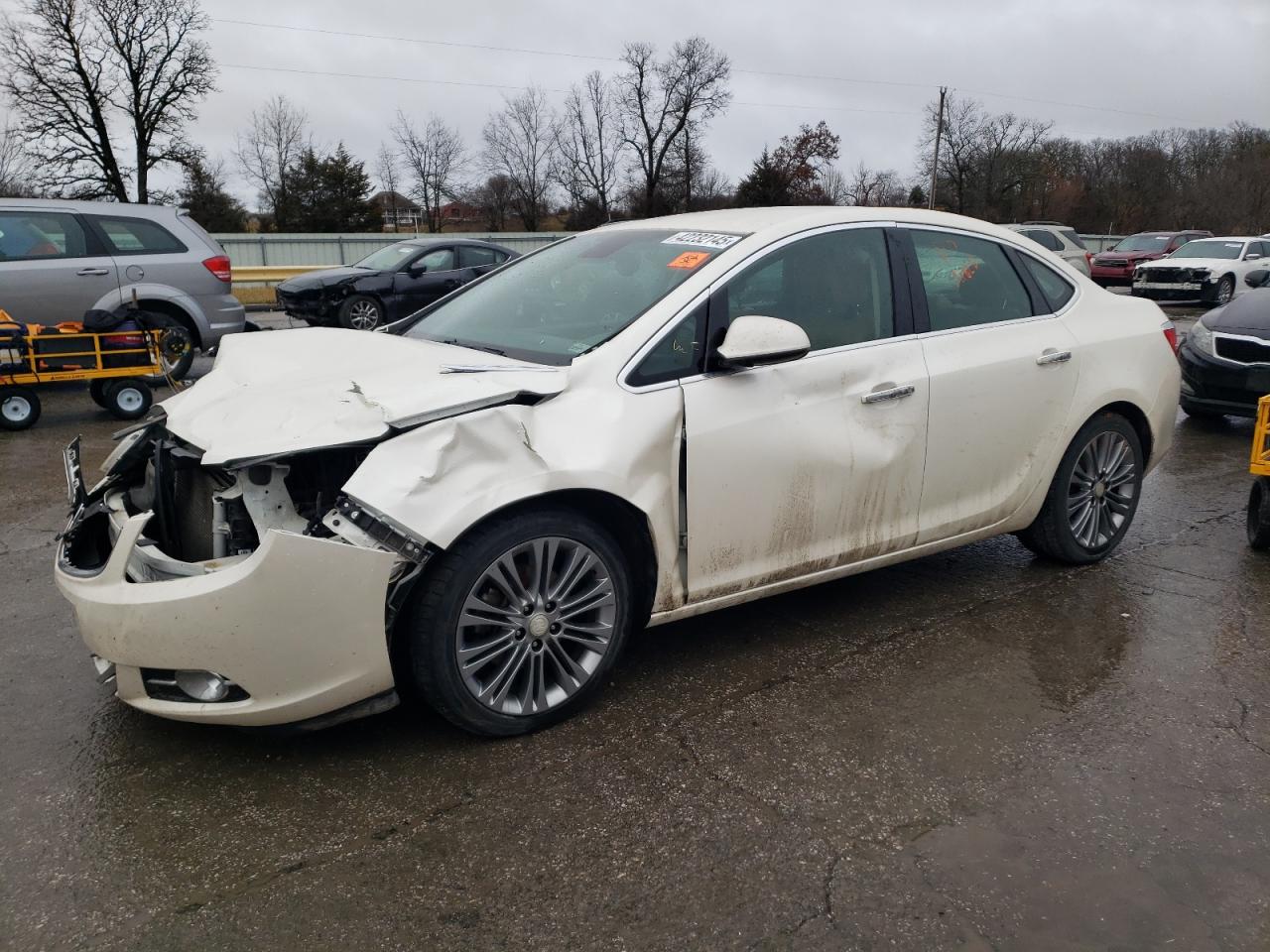 BUICK VERANO 2013