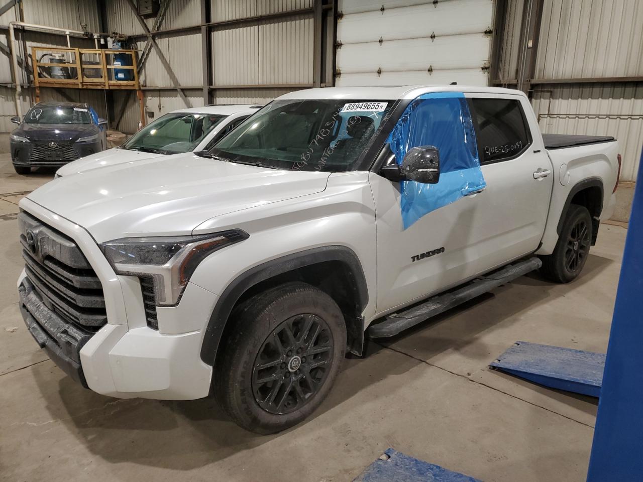 TOYOTA TUNDRA CRE 2024