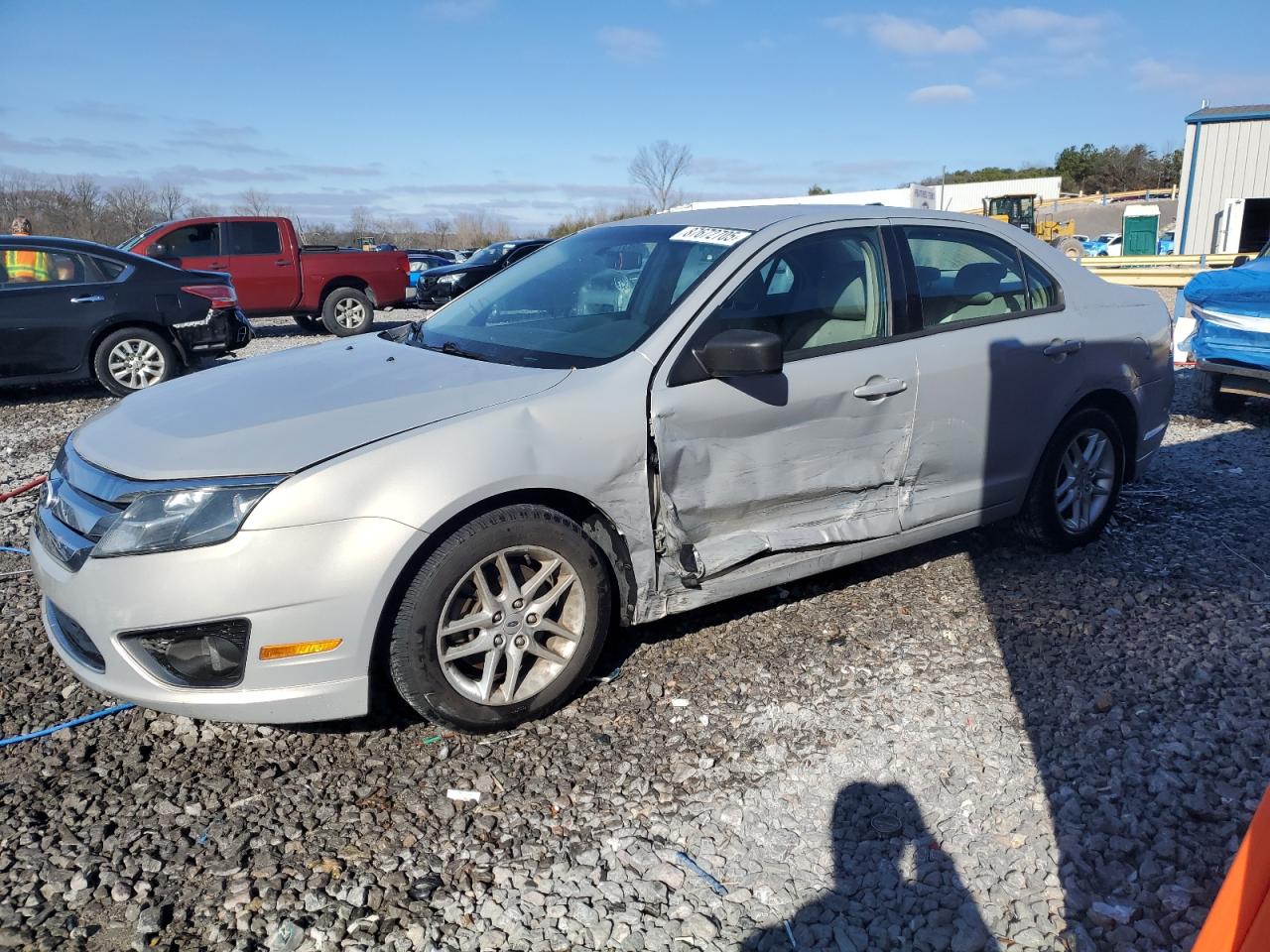 FORD FUSION S 2010