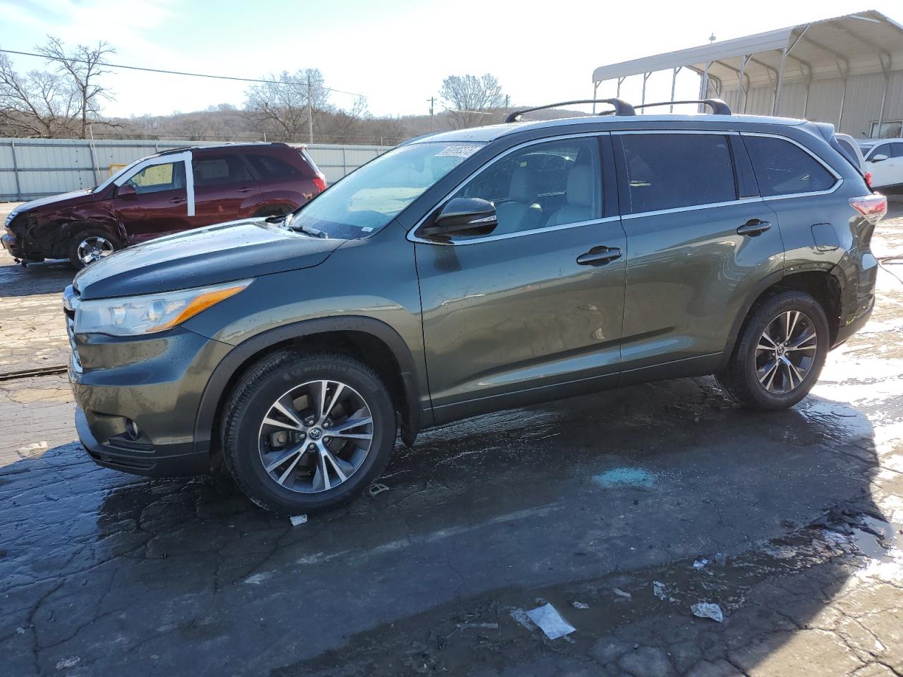TOYOTA HIGHLANDER 2016