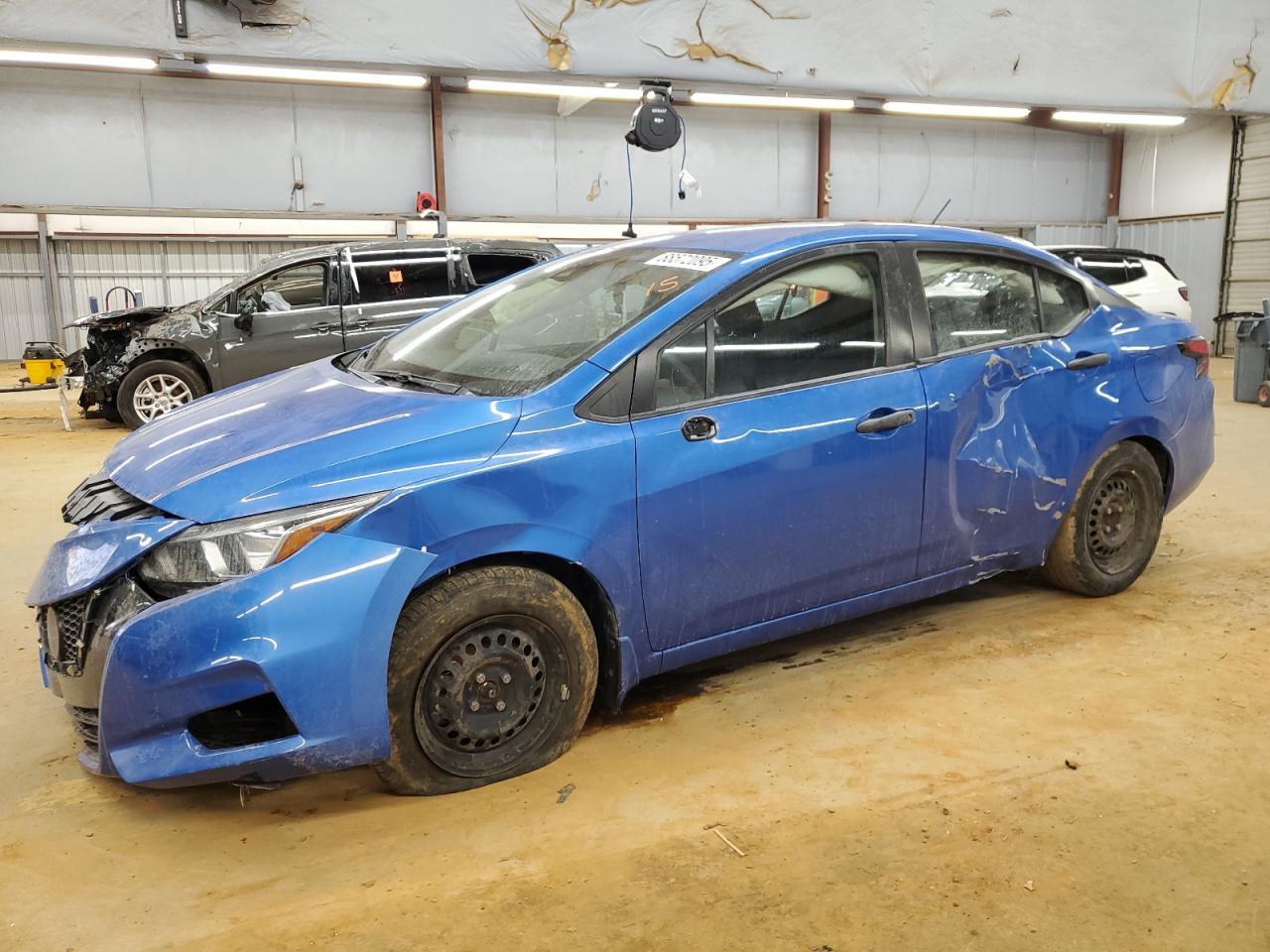 NISSAN VERSA S 2020