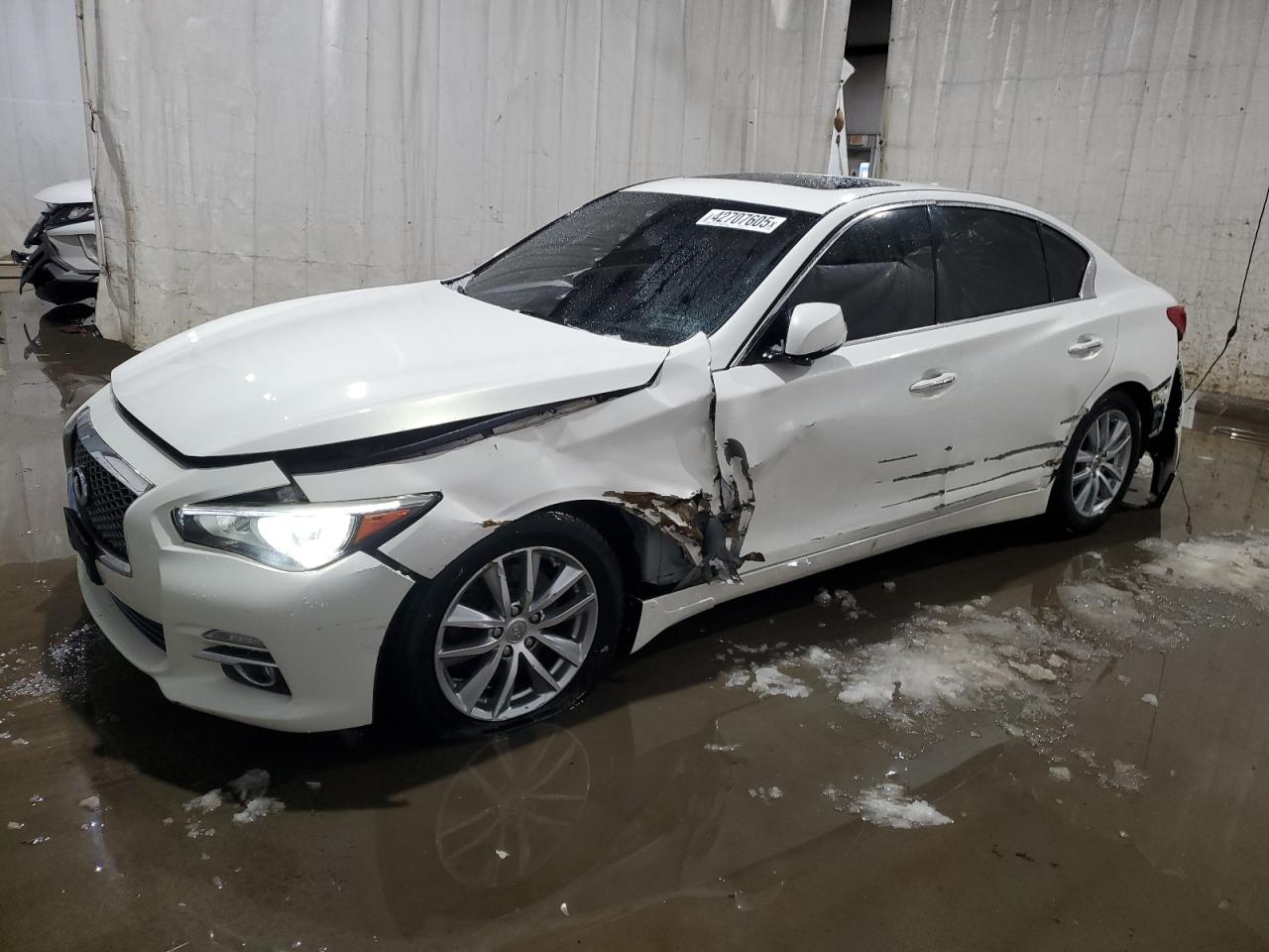 INFINITI Q50 BASE 2014