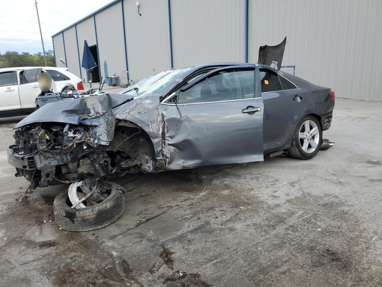 TOYOTA CAMRY L 2013