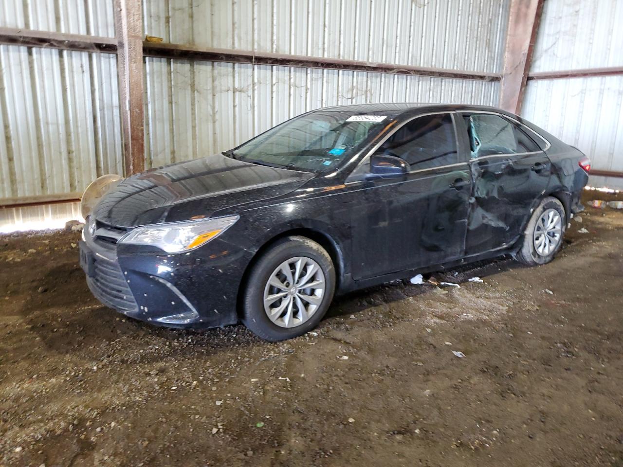 TOYOTA CAMRY LE 2016