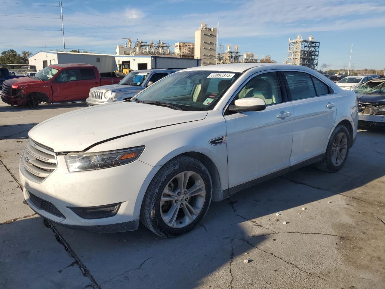 FORD TAURUS SEL 2015