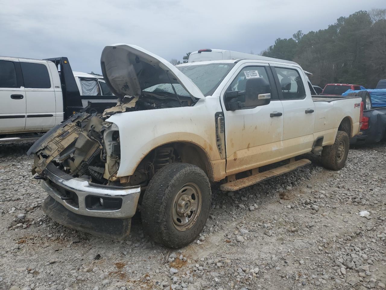 FORD F-250 SUPE 2023
