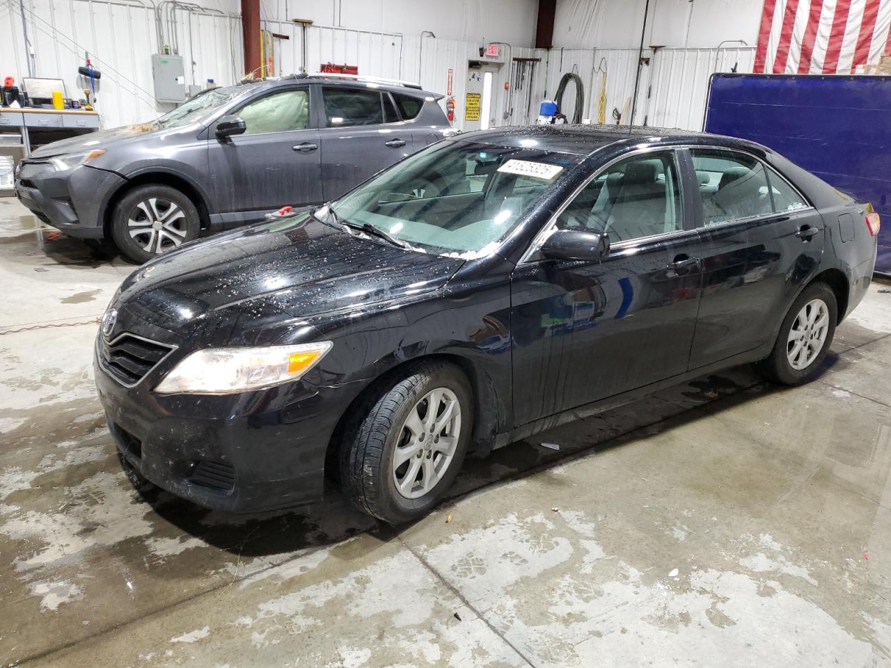 TOYOTA CAMRY BASE 2011