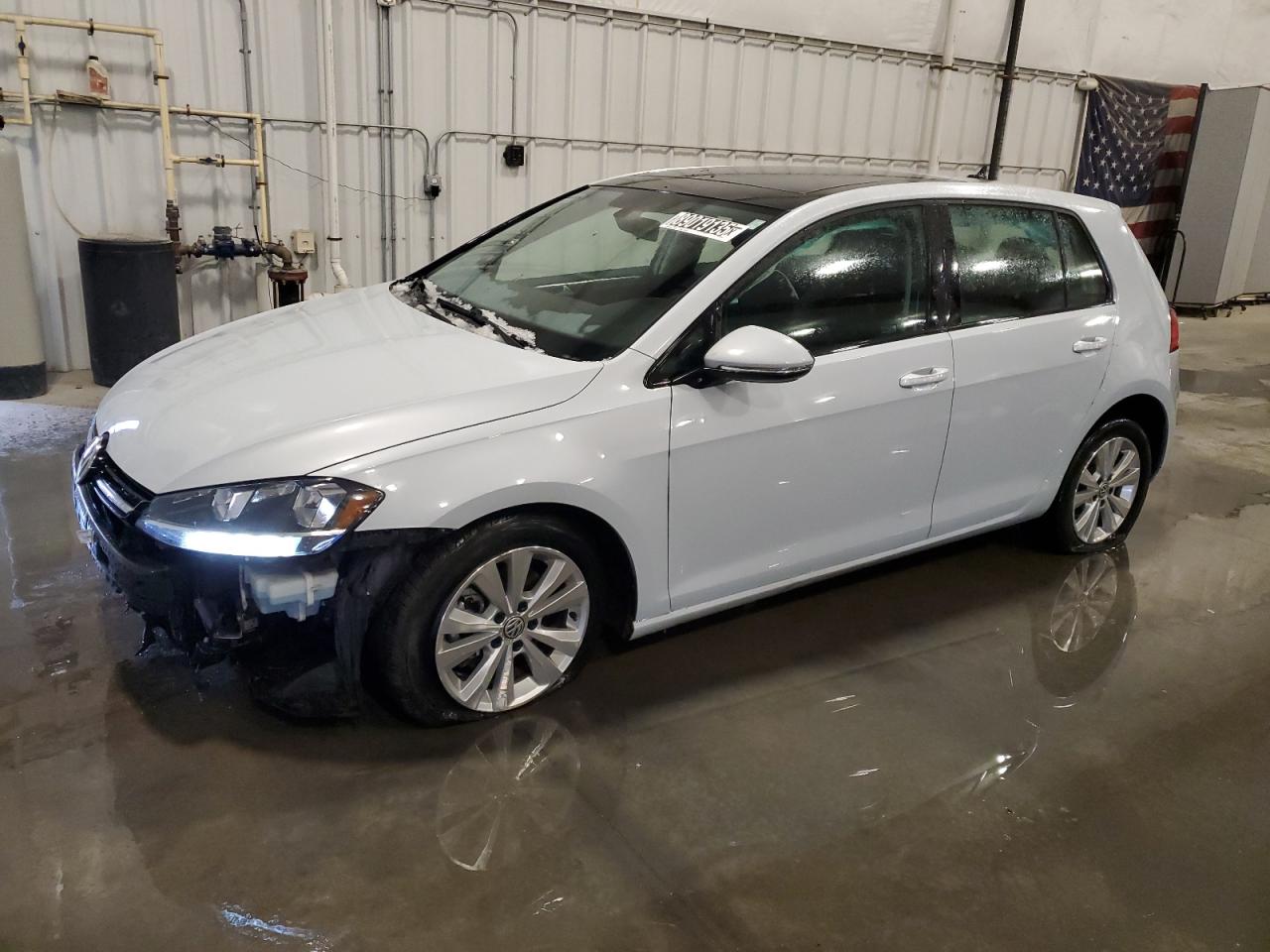 VOLKSWAGEN GOLF 2021