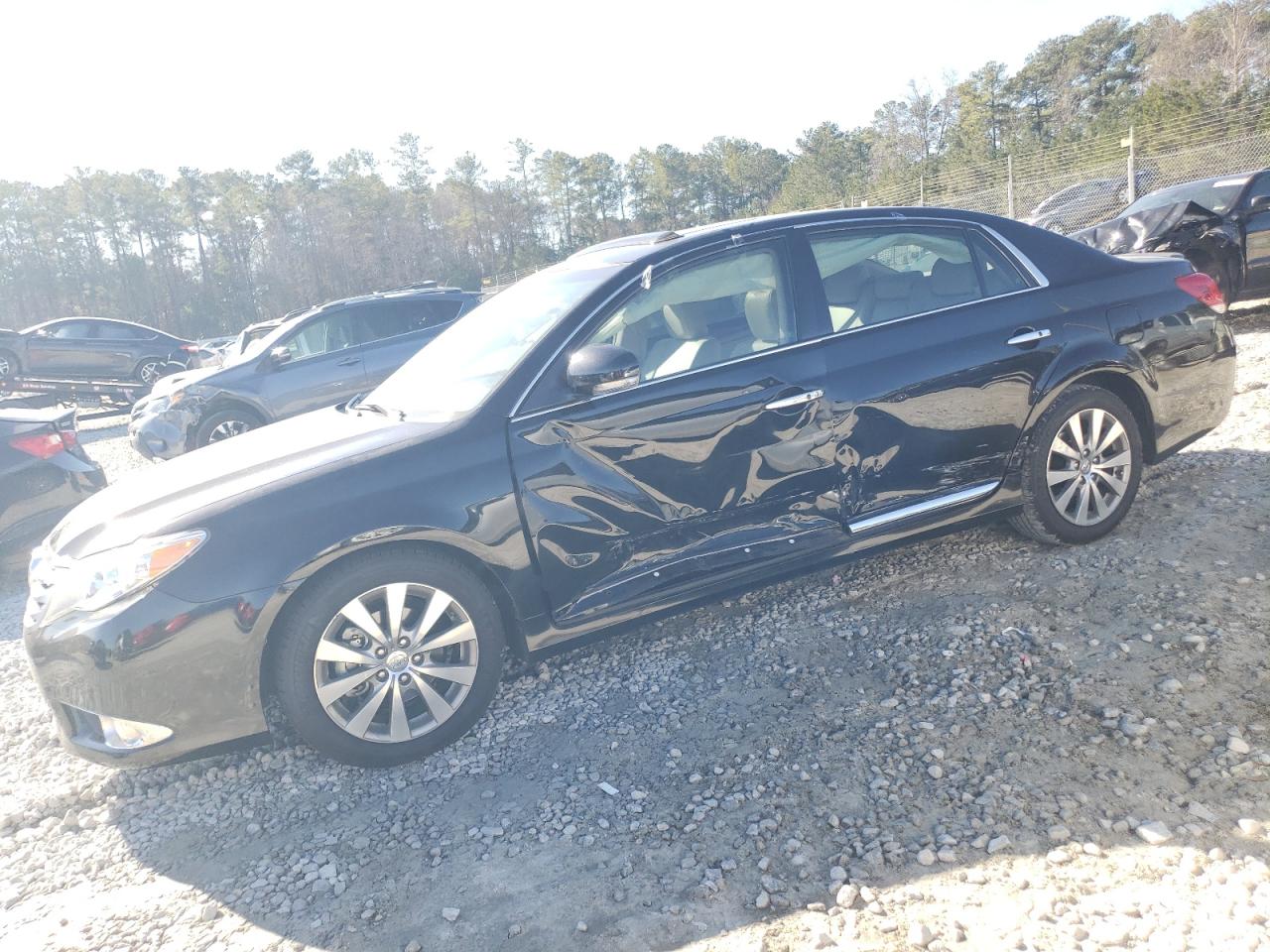 TOYOTA AVALON BAS 2011