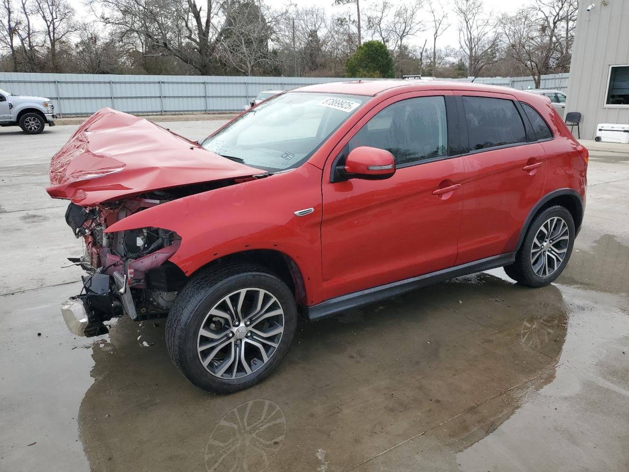 MITSUBISHI OUTLANDER 2016